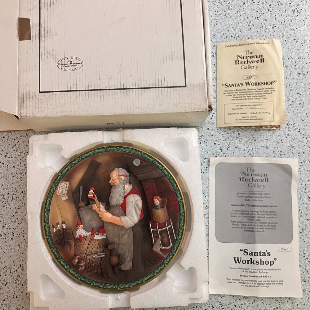 Norman Rockwell SANTA IN HIS WORKSHOP Christmas Collector Plate (cert. paper)